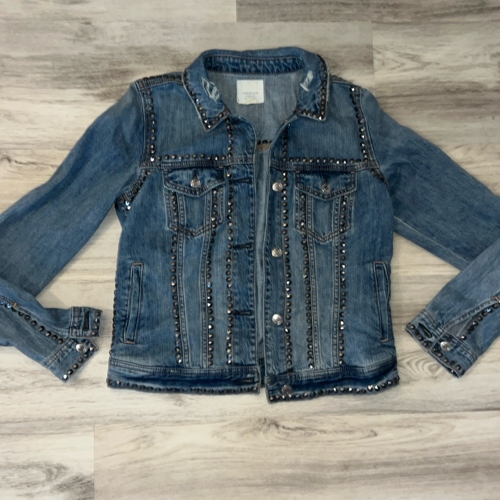 NWOT American Eagle Studded Jean Jacket